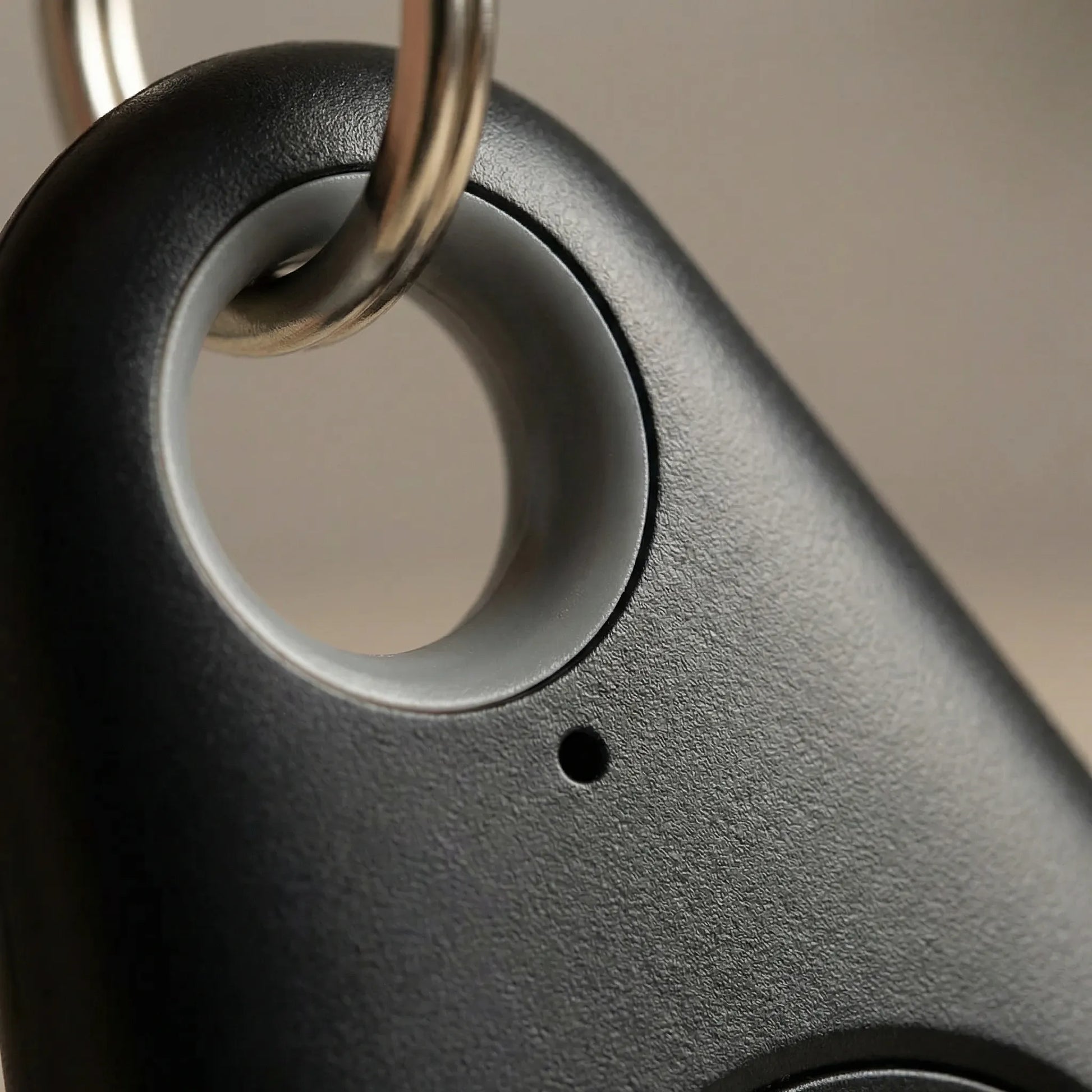 Guardear - Compact GPS Tracker Tag