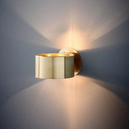 HaloLight | Luxurious & Modern Wall Light1