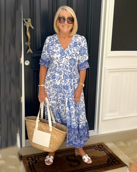 Hannah | Boho Dress with V-Neck and Floral Print2