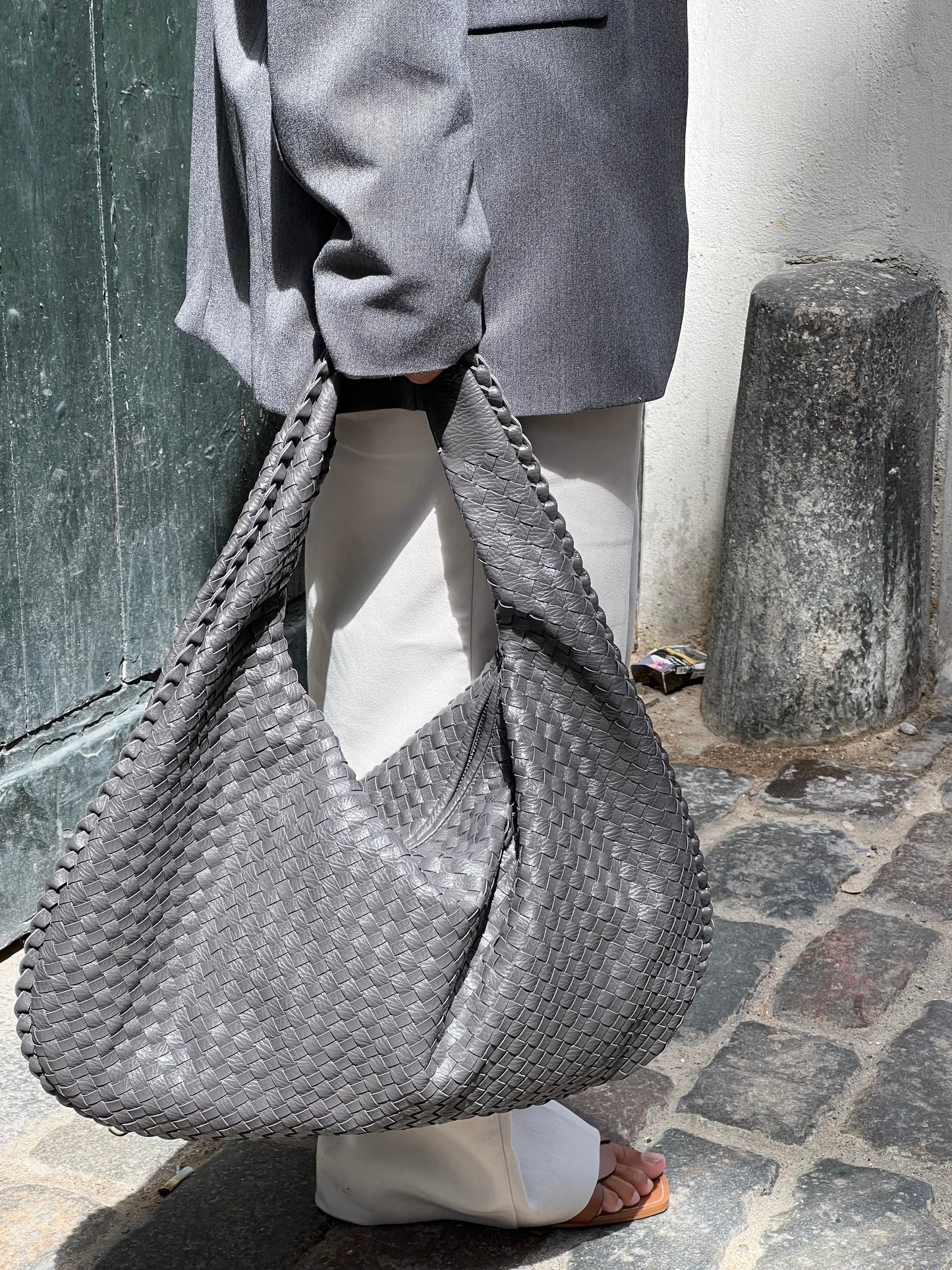 Intrica - Woven Shoulder Bag