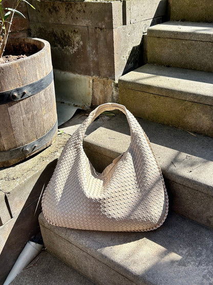 Intrica - Woven Shoulder Bag