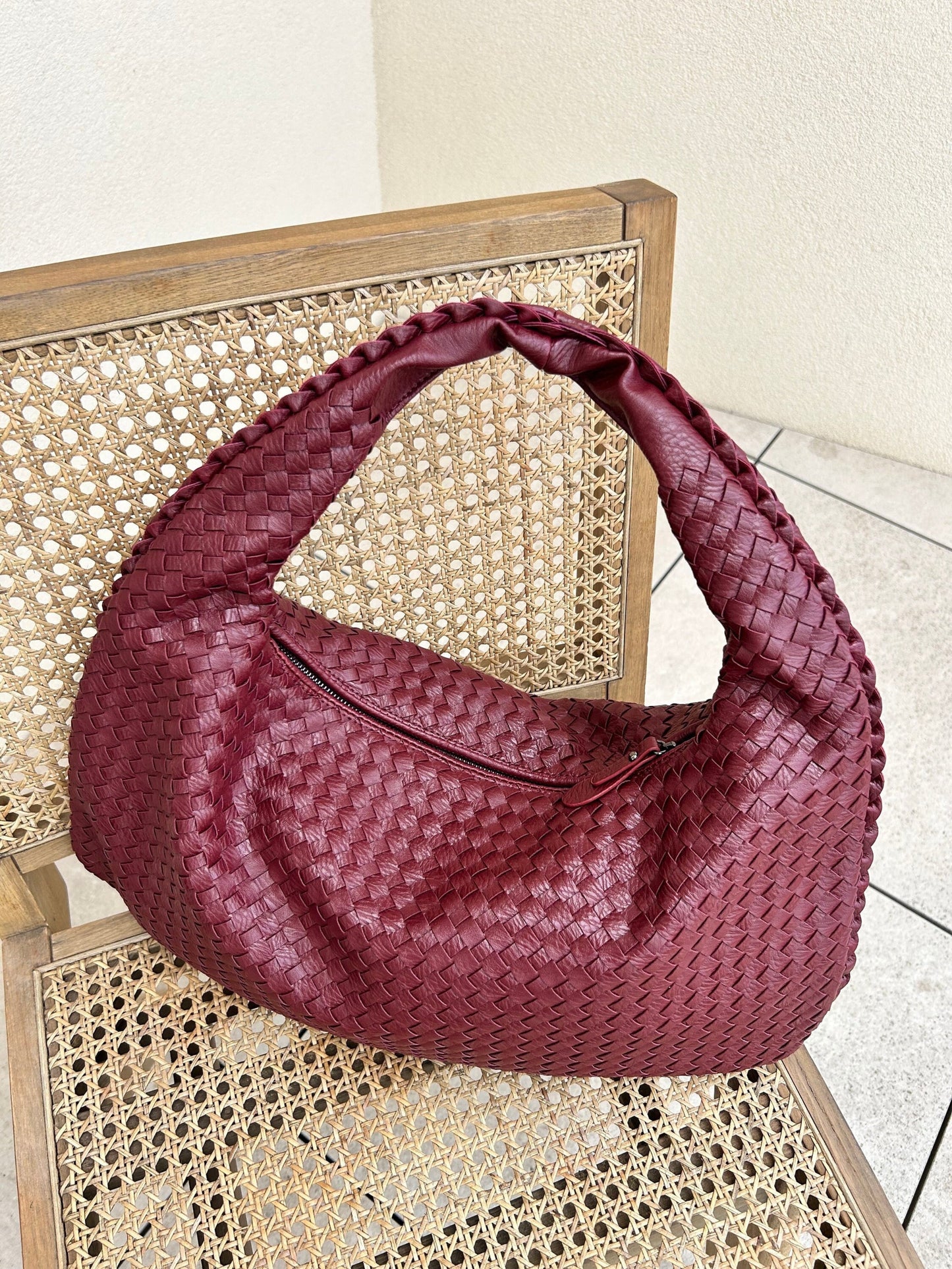 Intrica - Woven Shoulder Bag
