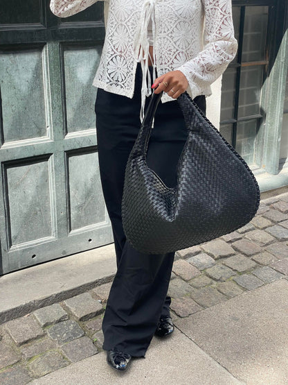 Intrica - Woven Shoulder Bag