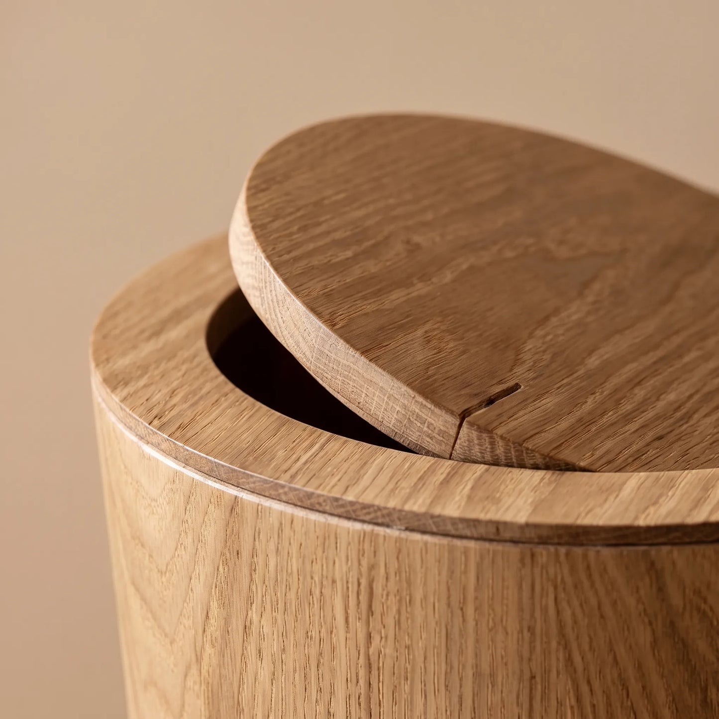 LignumBin - Minimalist Wood Grain Waste Bin