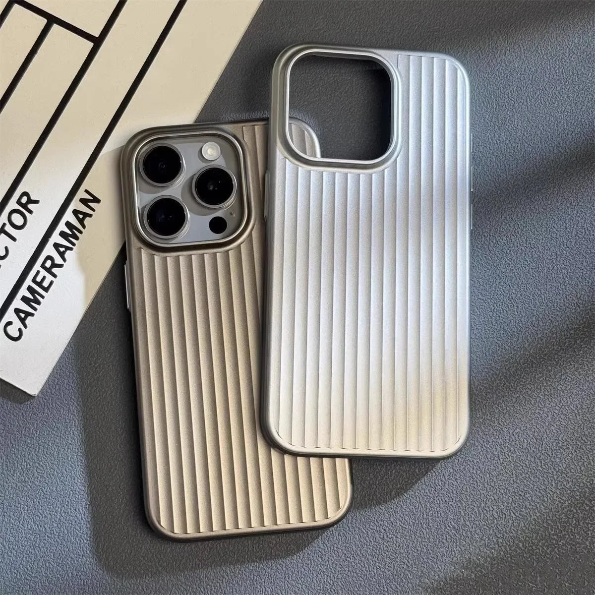 Liniq - Ribbed Phone Case
