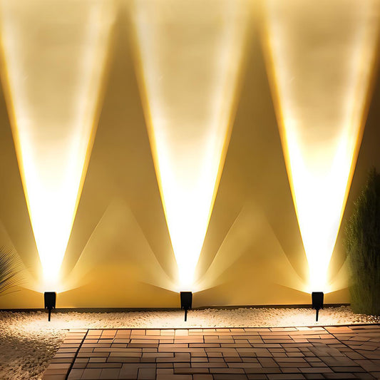 Luminaq - LED Solar Spotlight