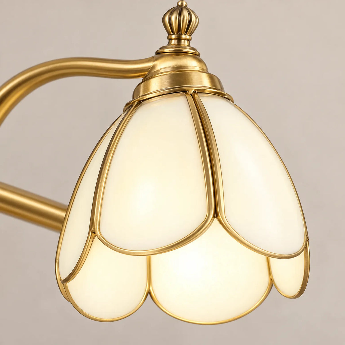 Luminaur - Scalloped Vanity Light