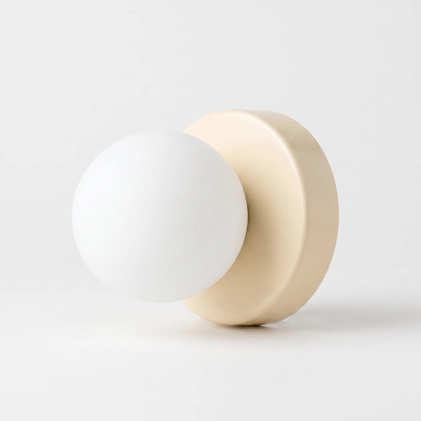 Lumnio - Minimalist Globe Wall Light Sconce