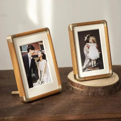 Memoris - Freestanding Vintage Picture Frame