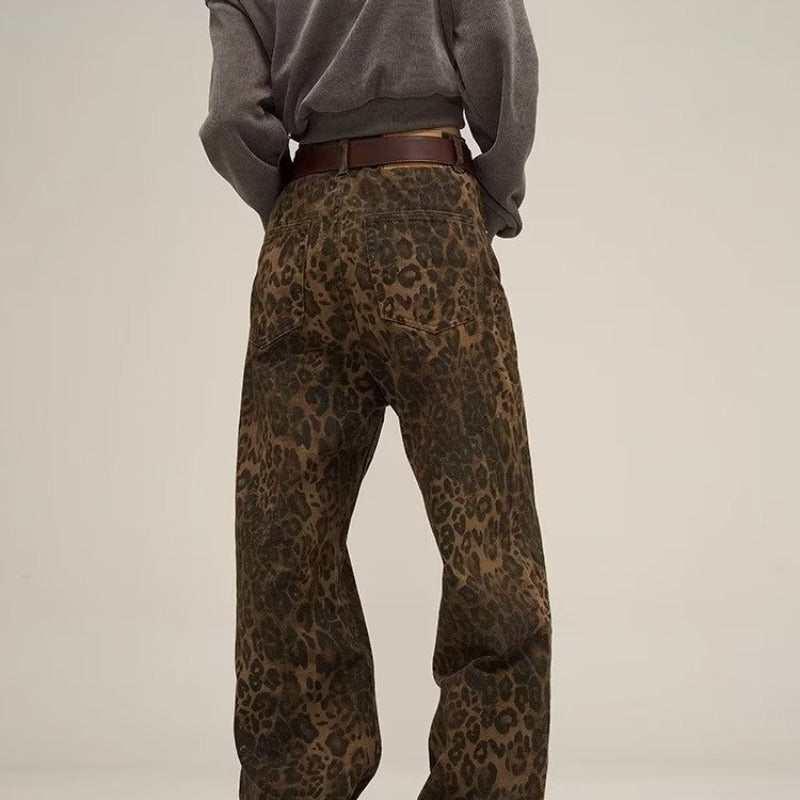 Nelly Women's Slim Fit Leopard Print Jeans with Moderate Stretch-5
