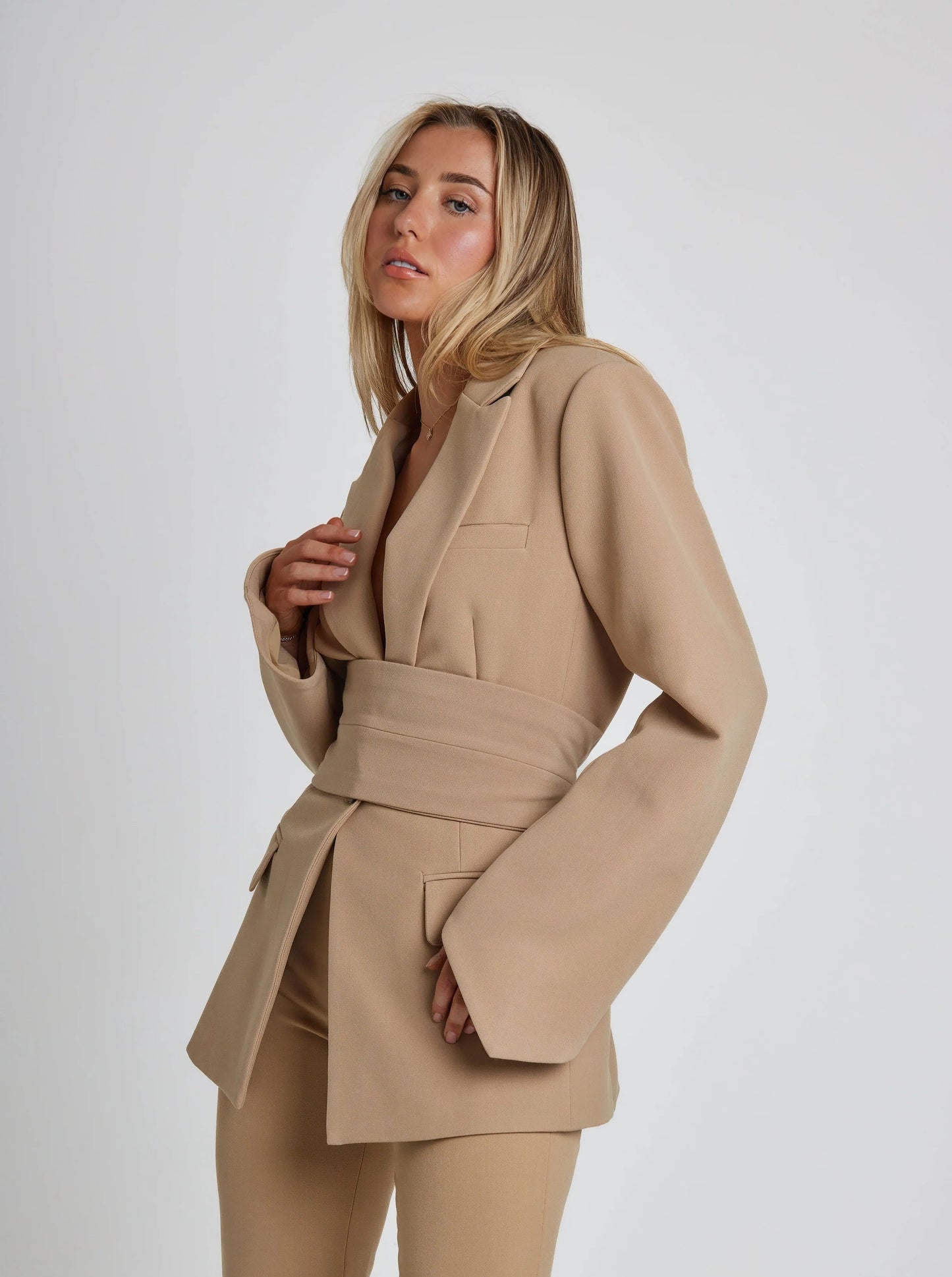 Livia | Women's Oversized Blazer – Chic Wrap Style for Modern Elegance-3
