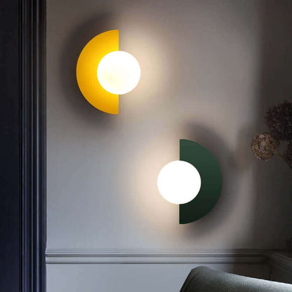 MoonBeam | Modern Crescent Wall Lamp