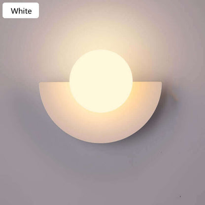 MoonBeam | Modern Crescent Wall Lamp