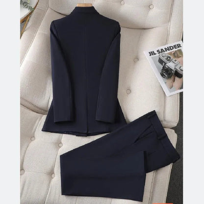 Elegant Women's Suit - Classic Lapel Blazer and Trouser Set for All Seasons-4