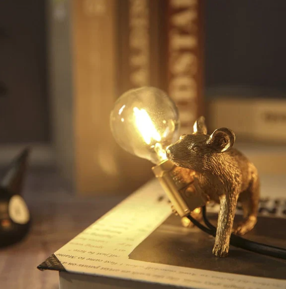 SqueakLight | Original Lamp with Playful Mouse Design