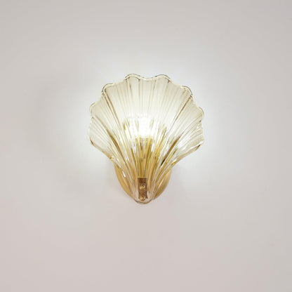 ShellGlow | Elegant Seashell-Shaped Wall Lamp