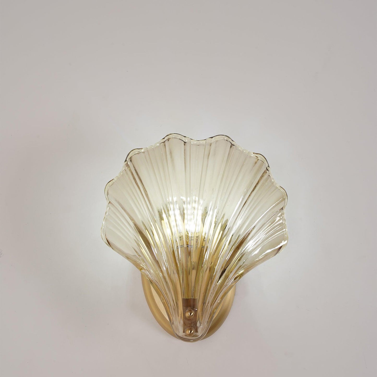 ShellGlow | Elegant Seashell-Shaped Wall Lamp