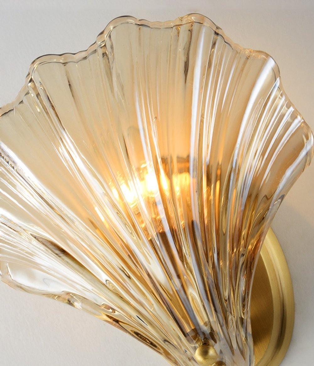 ShellGlow | Elegant Seashell-Shaped Wall Lamp