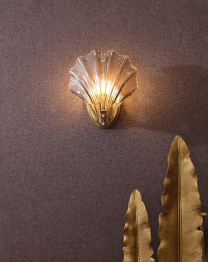 ShellGlow | Elegant Seashell-Shaped Wall Lamp