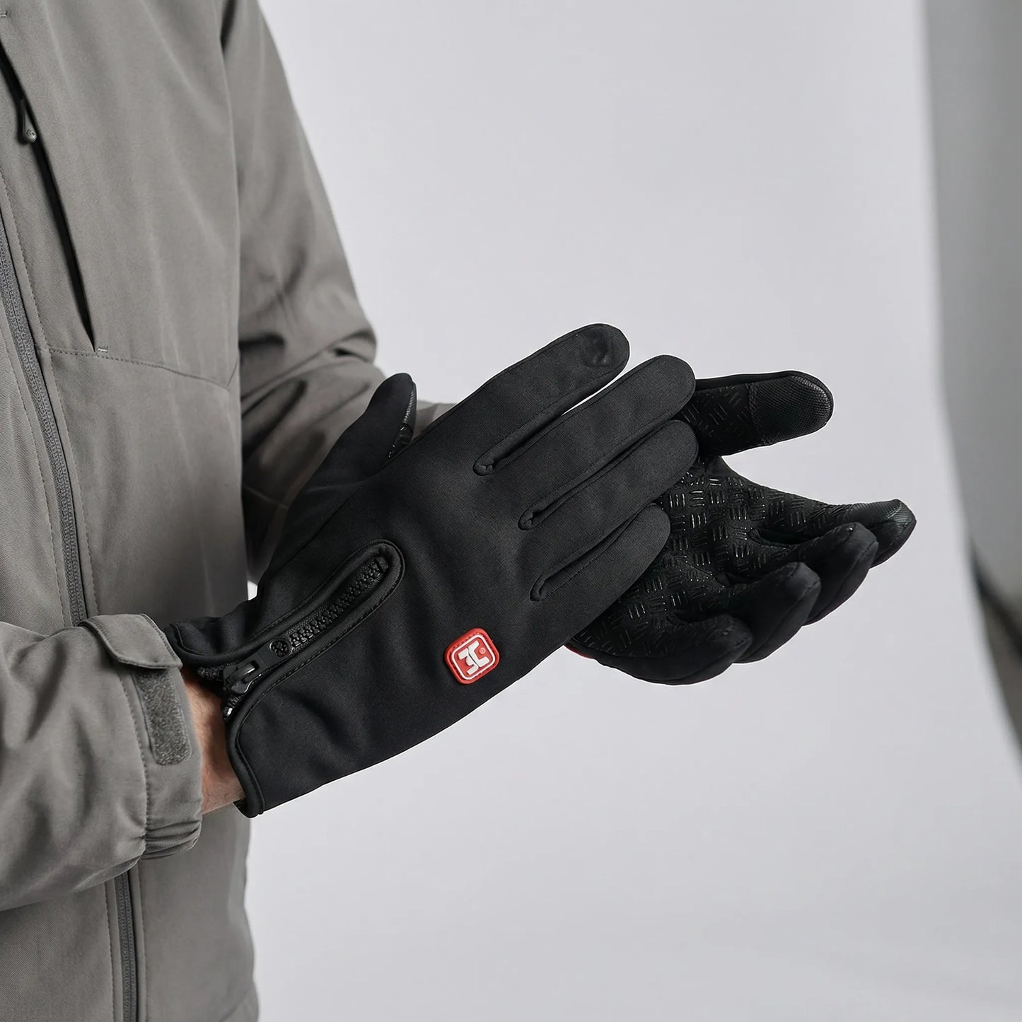 ThermaGlide - USB Heated Winter Gloves