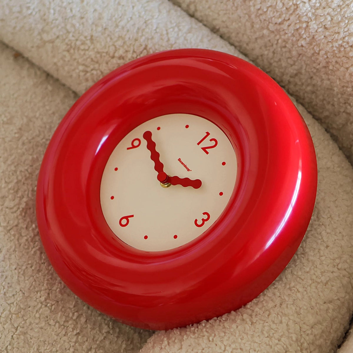 Tovalo - Round Bagel Style Wall Clock