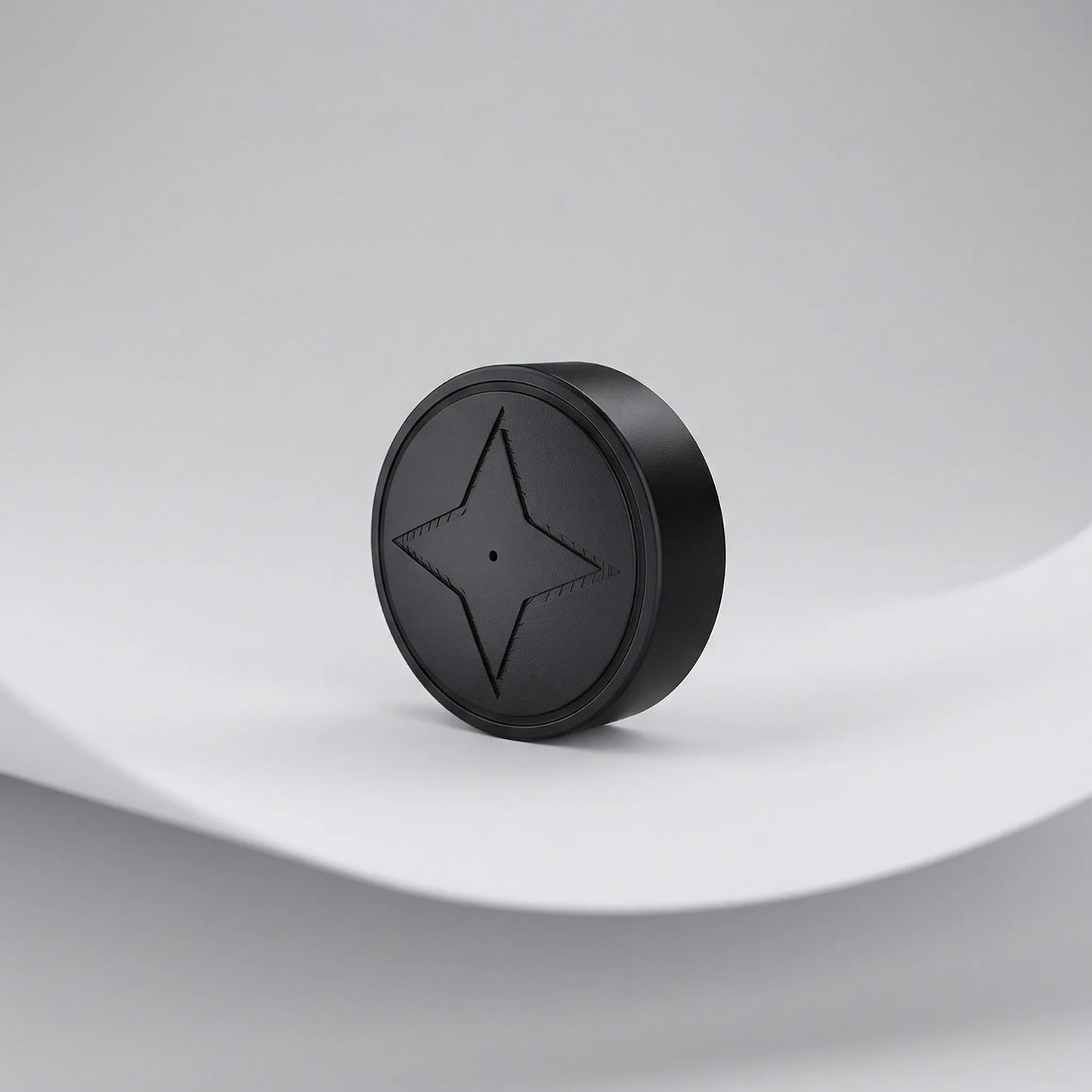 Trackera - Compact Magnetic Tracker Device