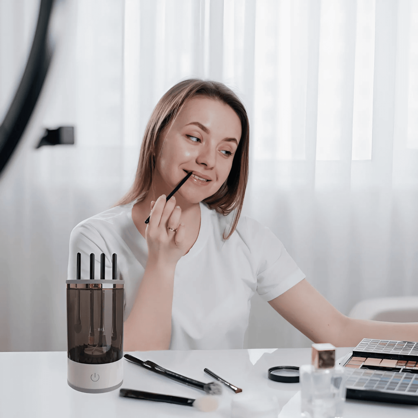 BrushClean | Quick Cleaning for Makeup Brushes