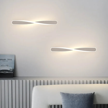 TwistLuxe | Elegant LED Wall Light with a Modern Twist2