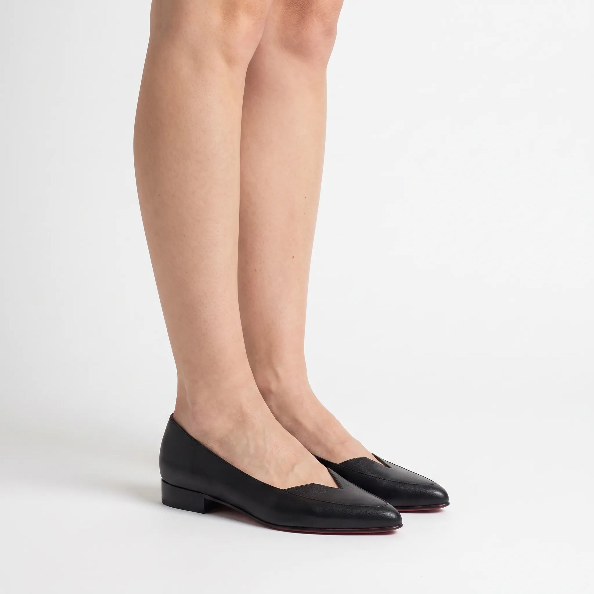 Vampera - Pointed Toe Low Heel Court Shoes