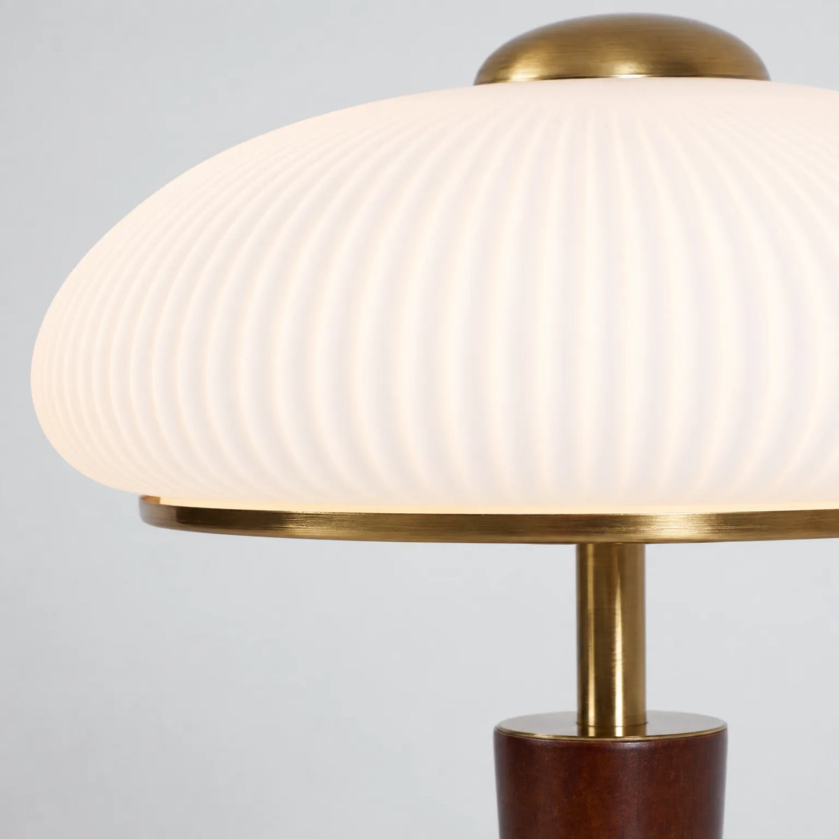 Veltura - Mid-Century Modern Table Lamp