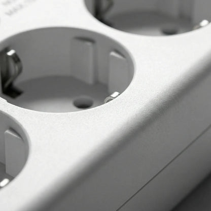 Voltriqia - Compact Multi Outlet Power Strip