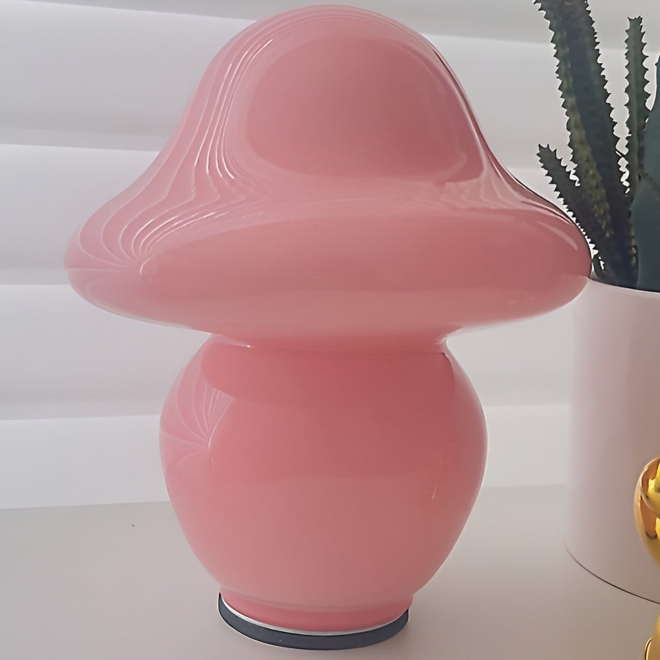 WhimsyLamp | Elegant mushroom-shaped lamp7