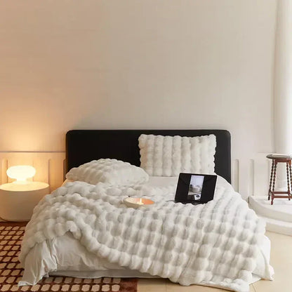 WarmWol | The Plush Blanket Everyone is Talking About