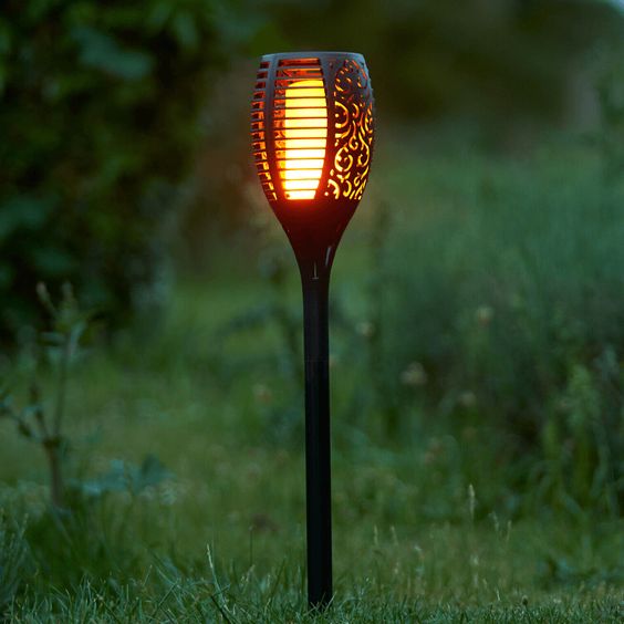 ZenAura | Luxury & Modern Flashlight Garden Lighting