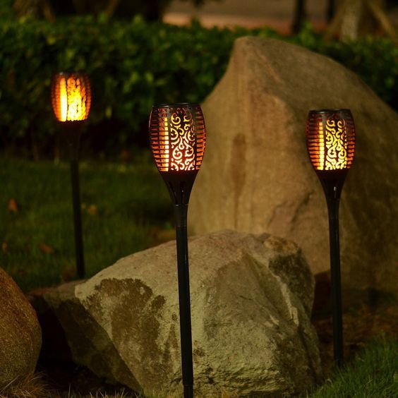 ZenAura | Luxury & Modern Flashlight Garden Lighting