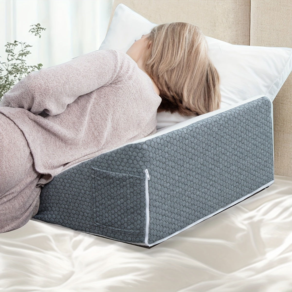 ElevateRest | Ergonomic Wedge Pillow for Side Sleep & Relaxation