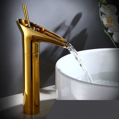 ElegantFlow | Luxurious Waterfall Faucet