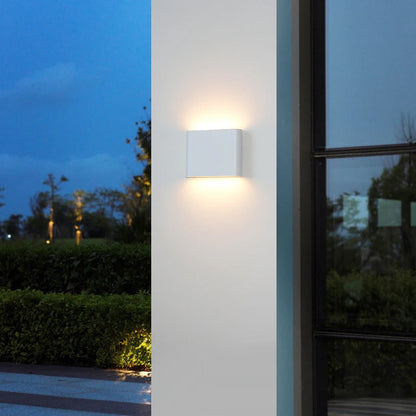 UrbanGlow | Minimalist & Waterproof Outdoor Wall Light