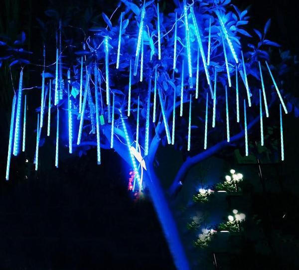 FrostDrop | Snowfall Garland Lights (Set of 8)