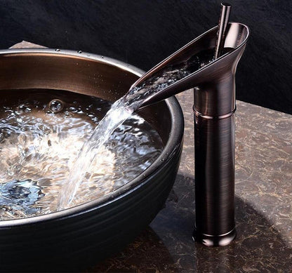 ElegantFlow | Luxurious Waterfall Faucet