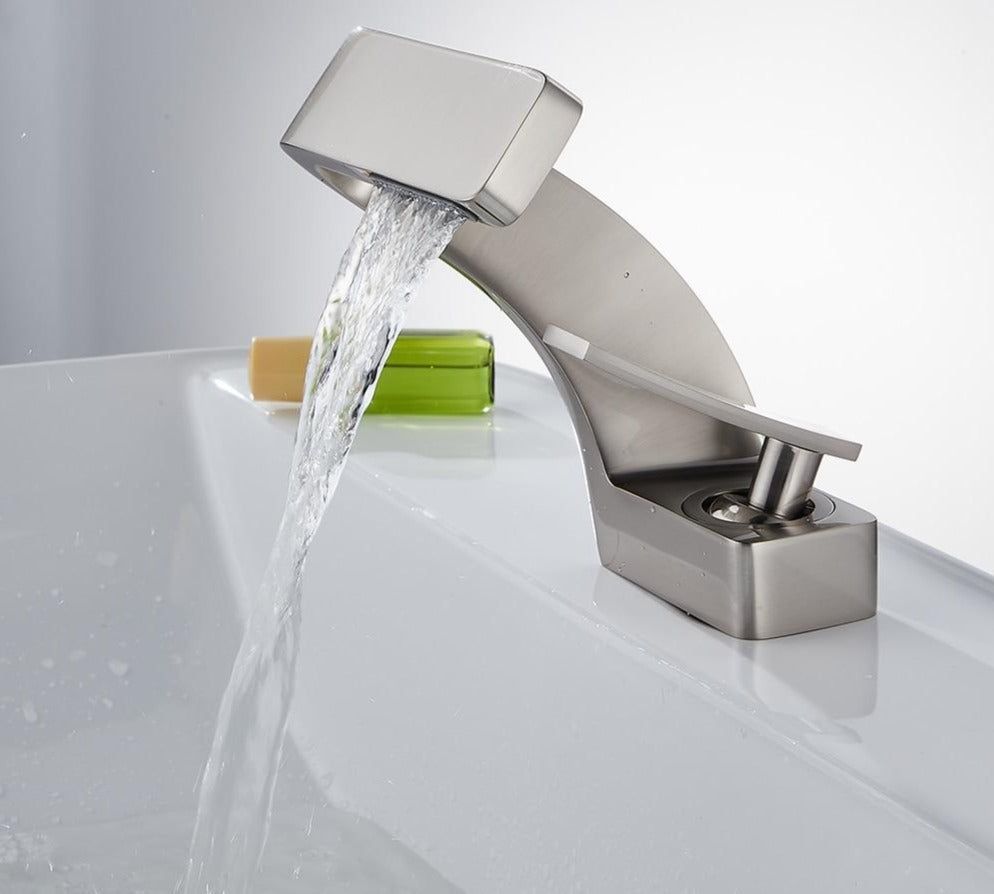 SleekFlow | Curved Faucet in Modern Design