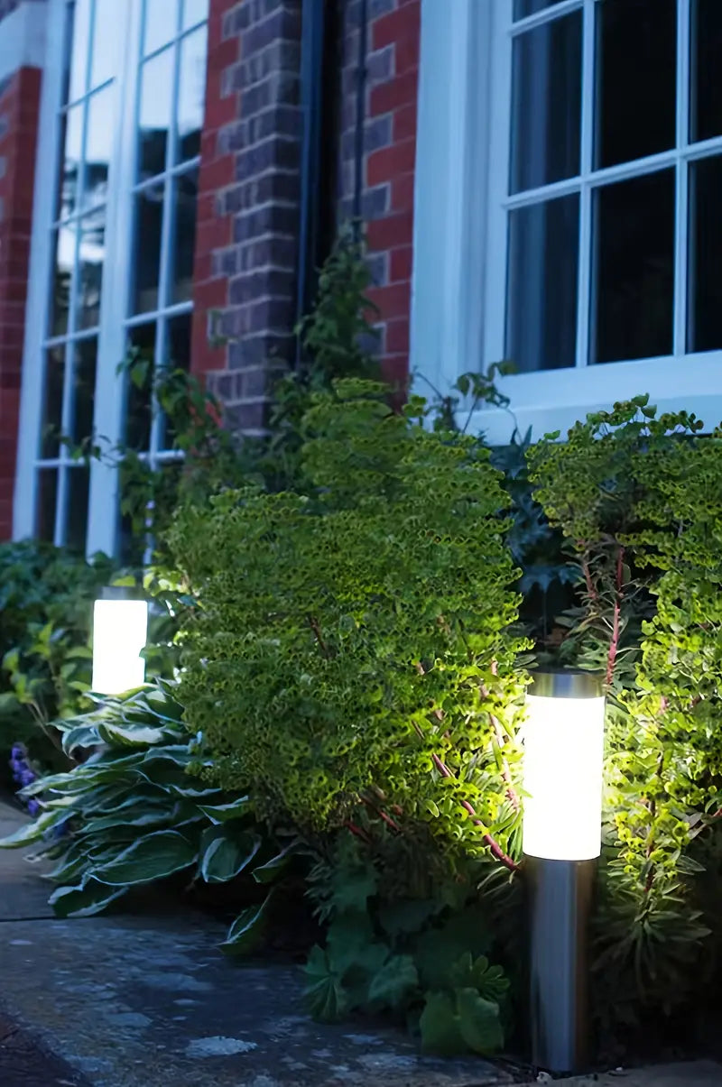 LuxeLantern | Modern Outdoor Solar Light