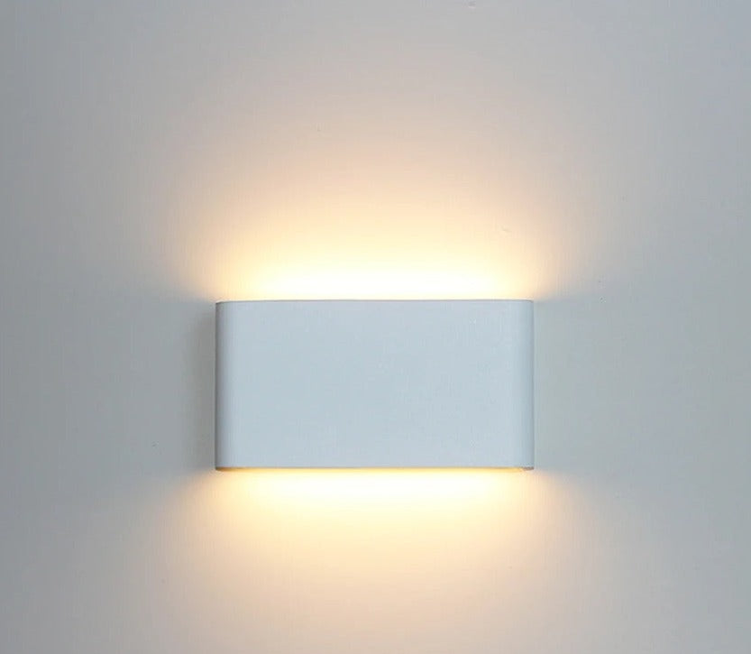 UrbanGlow | Minimalist & Waterproof Outdoor Wall Light