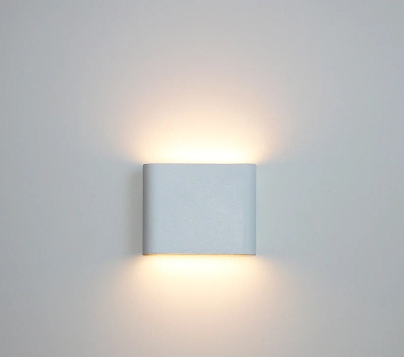 UrbanGlow | Minimalist & Waterproof Outdoor Wall Light